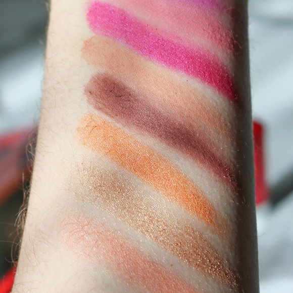 Essence Hey L A. eyeshadow palette. - Picture 3 of 5